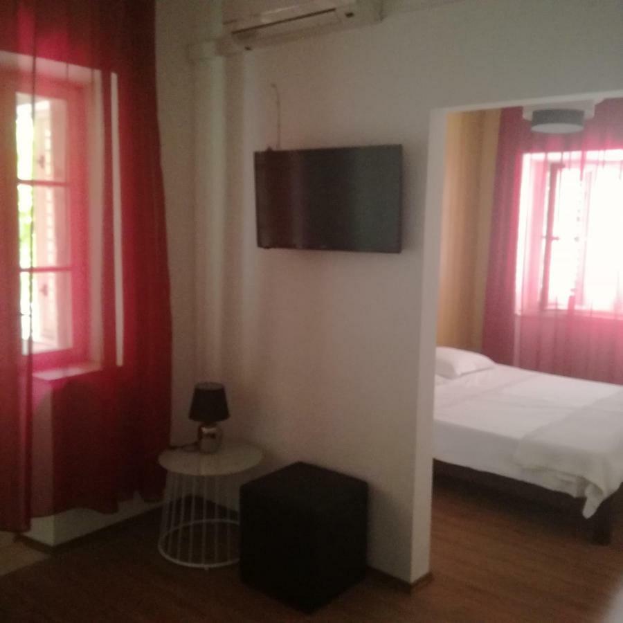 Appartement Apartman Stipe à Jelsa  Extérieur photo