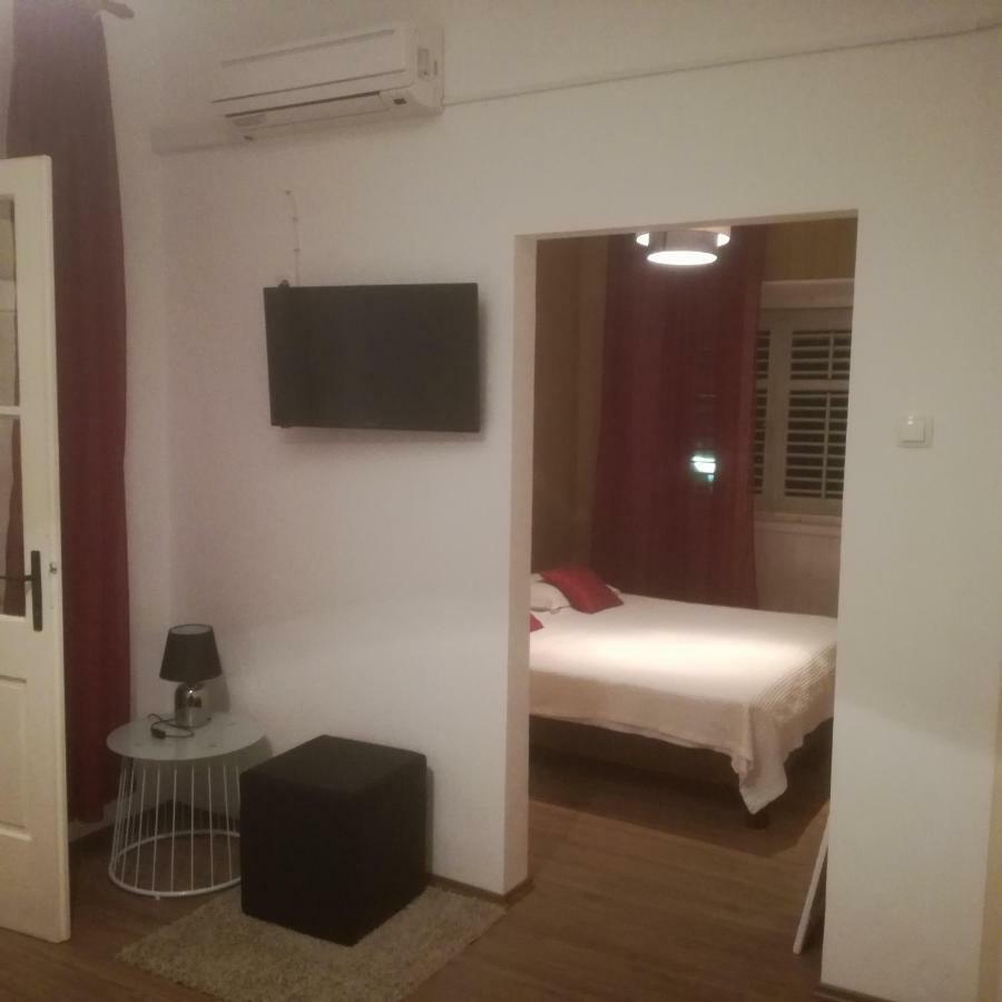 Appartement Apartman Stipe à Jelsa  Extérieur photo