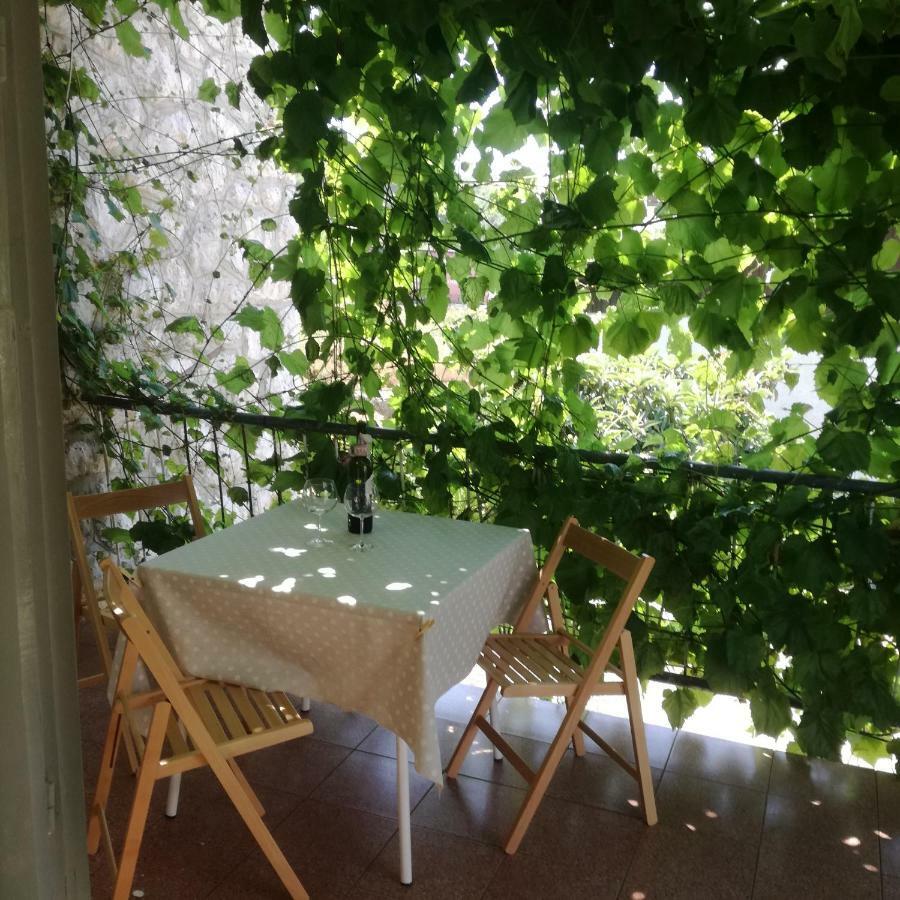 Appartement Apartman Stipe à Jelsa  Extérieur photo